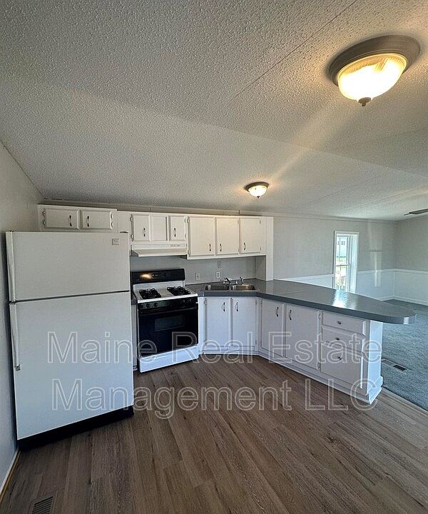 30 Exeter Rd Corinth, ME, 04427 Apartments for Rent Zillow