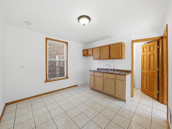 4th image of 1507 S 51st Ave