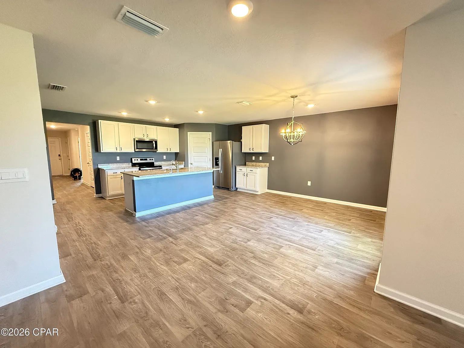 4 bed, 1867 sqft, $2,200 — Photo 3