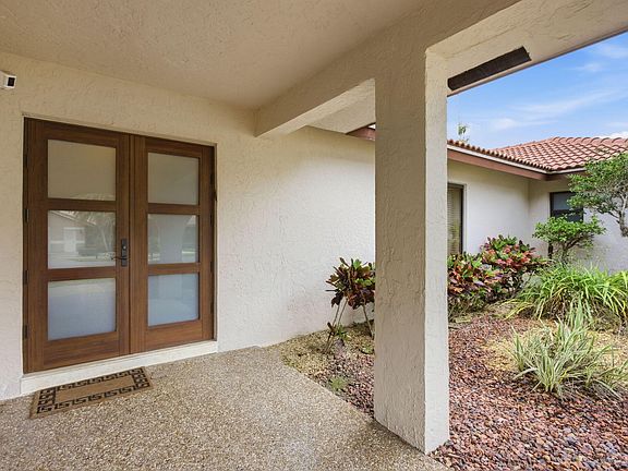 2nd image of 1960 NW 25th Street