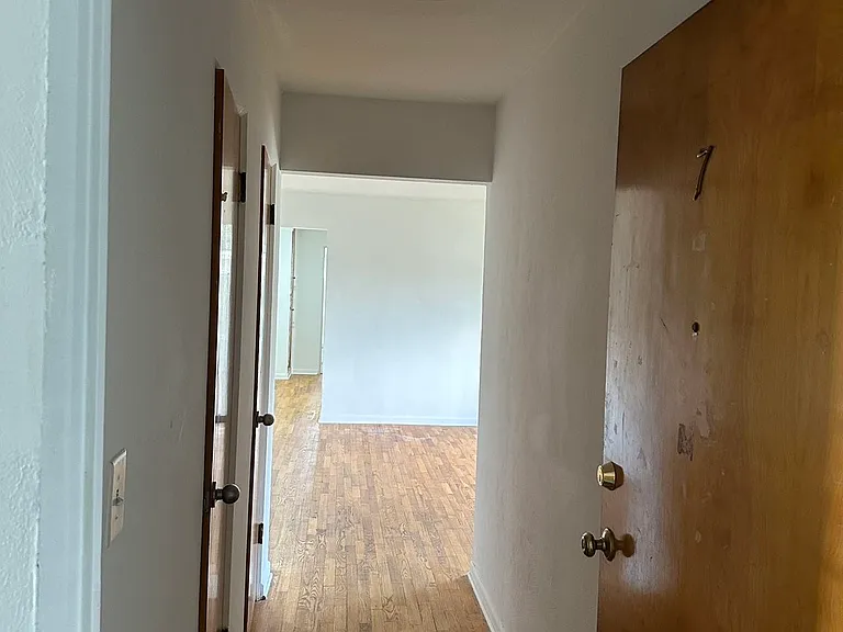 730 Edgemont Blvd #7 — Photo 7
