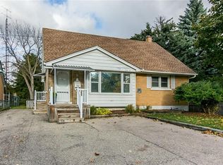 552 Courtland Ave E, Kitchener, ON N2G2W8