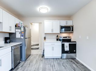 2374 Mailand Ct, Maplewood, MN 55119