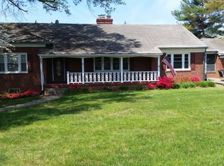 9101 Rosemont Dr, Gaithersburg, MD 20877