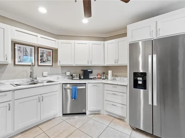 327 Maple Blvd, Kansas City, MO 64124