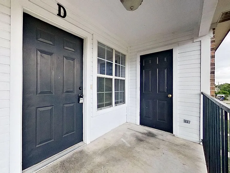 2315 Terrace Dr #D — Photo 2