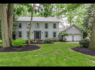 8718 Harvest Home Dr, Mentor, OH 44060