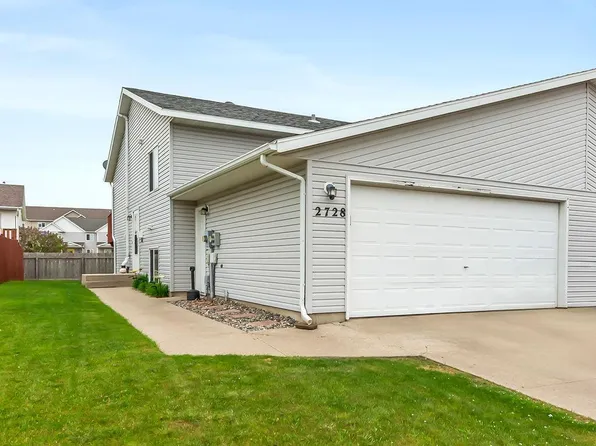 2728 33 1/2 Ave S, Fargo, ND 58104