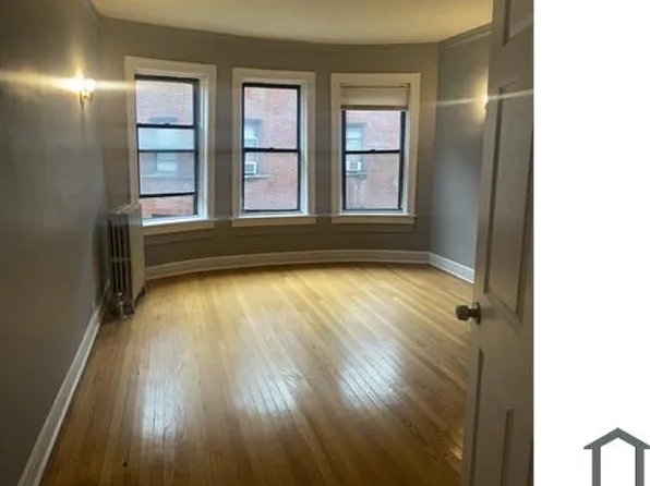 4412 S Drexel Blvd #2, Chicago, IL 60653