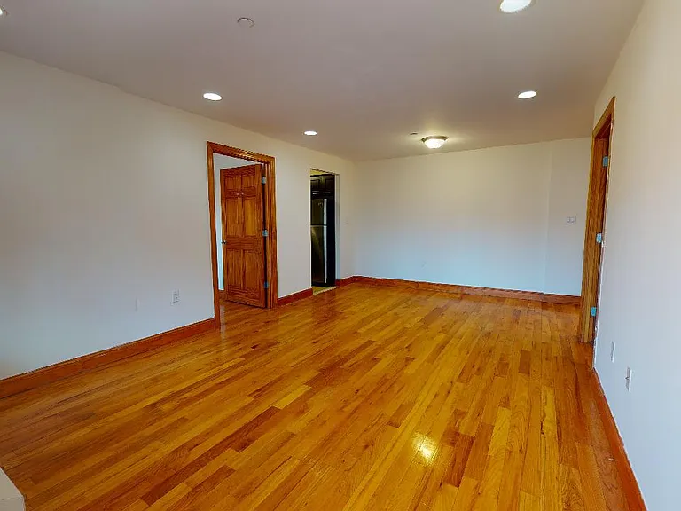 84-14 143rd St #Penthouse 2 — Photo 6