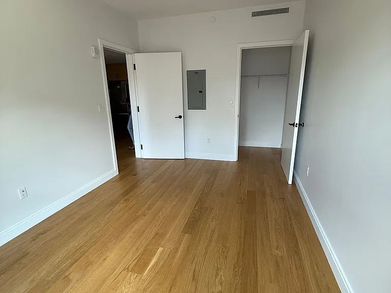 83-84 Gardner St #306L — Photo 6