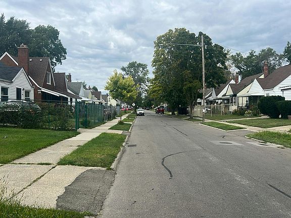 5th image of 6395 Stahelin Ave