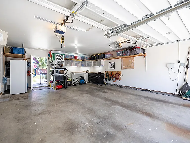 6712 W Hummel Dr — Photo 36