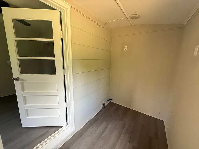 89 Susan Ln — Photo 10