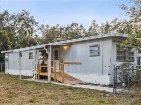 9300 Kiowa Dr, New Port Richey, FL 34654