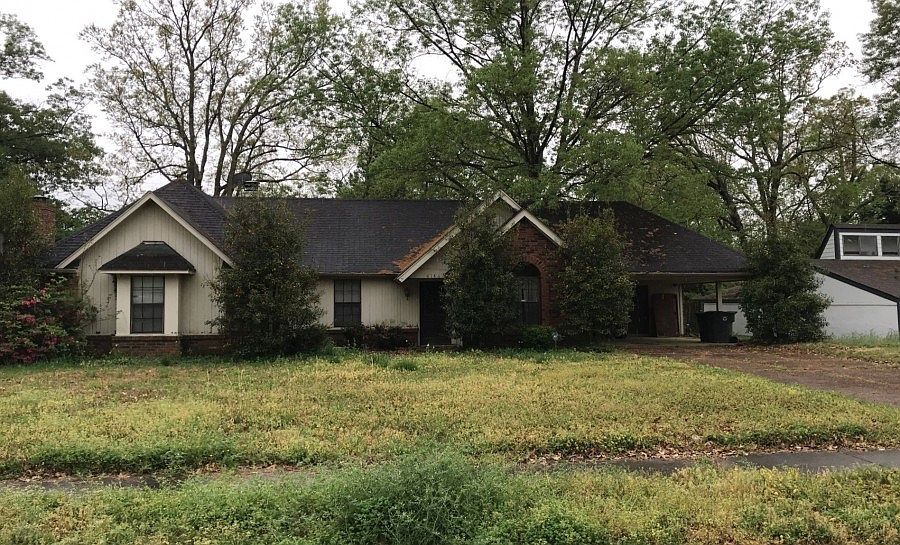1st image of 8145 S Regis Pl
