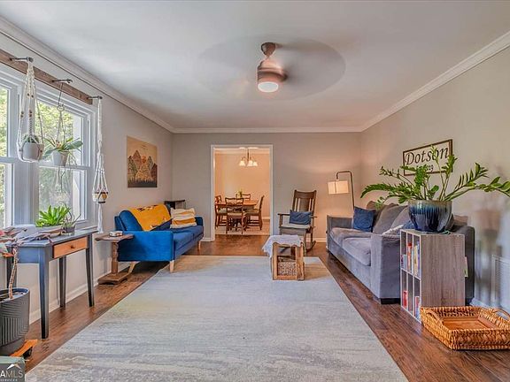 3rd image of 20 Mitchell Cir SE