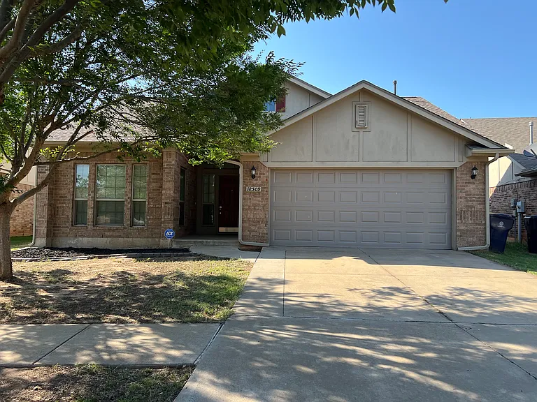 18509 Agua Dr — Photo 1