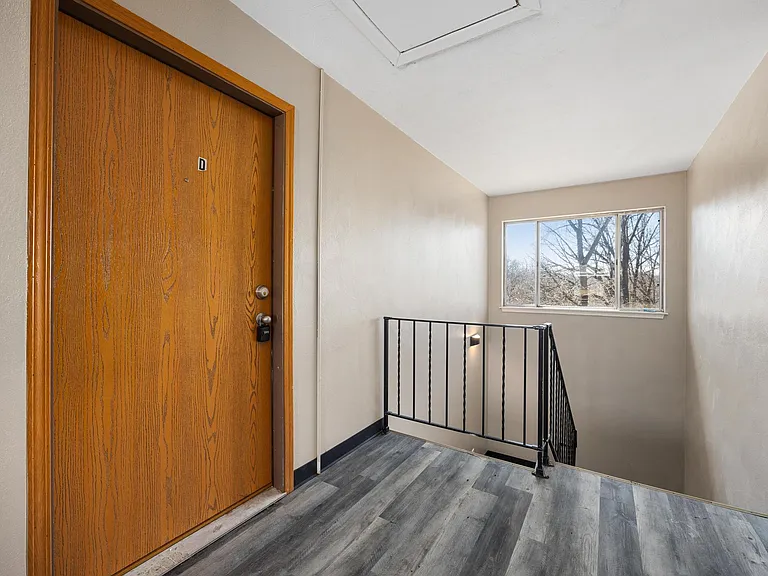 Forest Hills Apartments — Photo 9