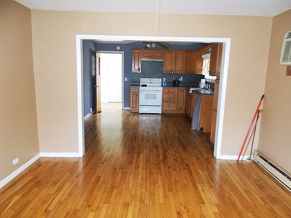 5th image of 167 Highland Heights Ave