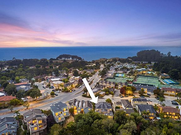 2nd image of 120 Tiburon Ct