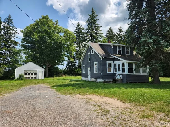 7851 Northern Blvd, East Syracuse, NY 13057