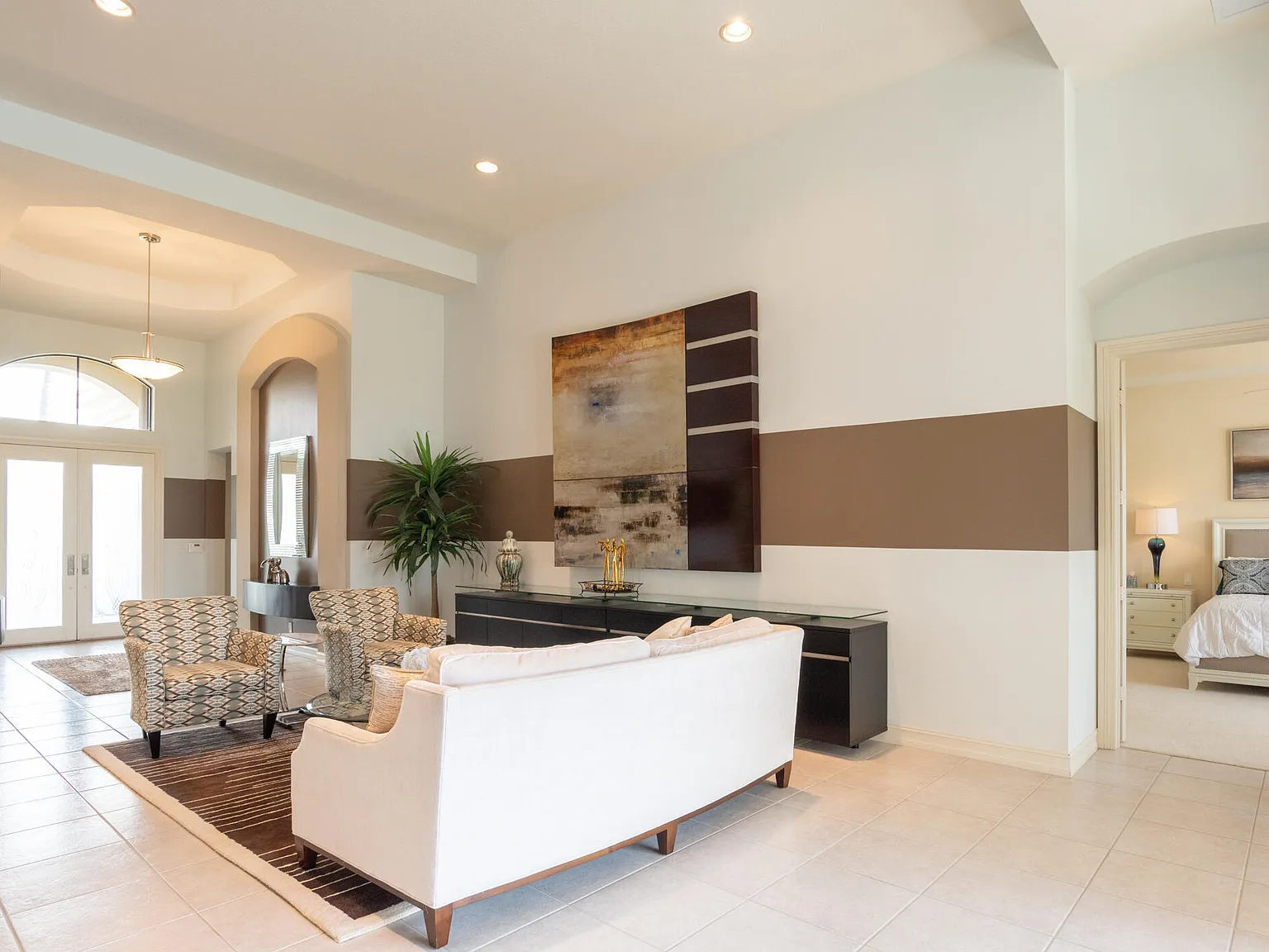 3 bed, 3.0 bath, 2853 sqft, $14,000 — Photo 4