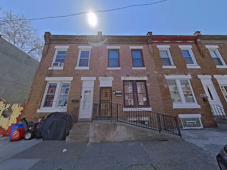 438 Saint Paul St — Photo 1