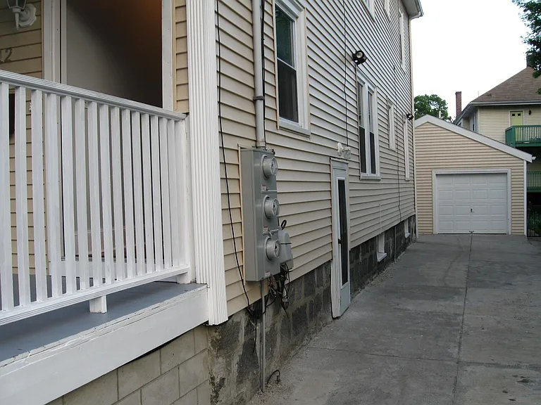 10 W Selden St #2 — Photo 12