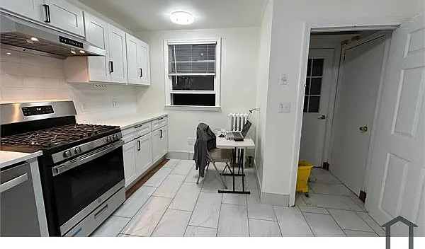 2 bed, 1000 sqft, $2,650 — Photo 3