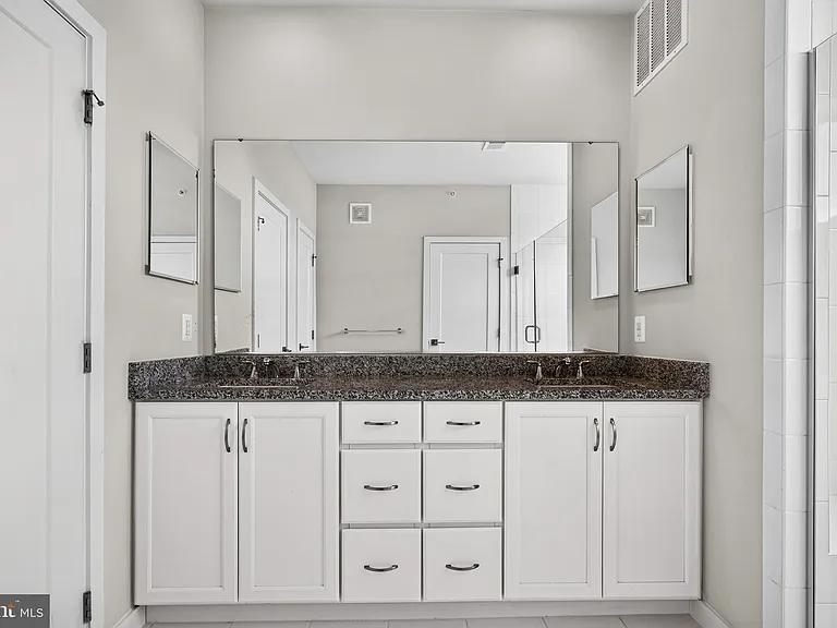 23685 Hopewell Manor Ter — Photo 25