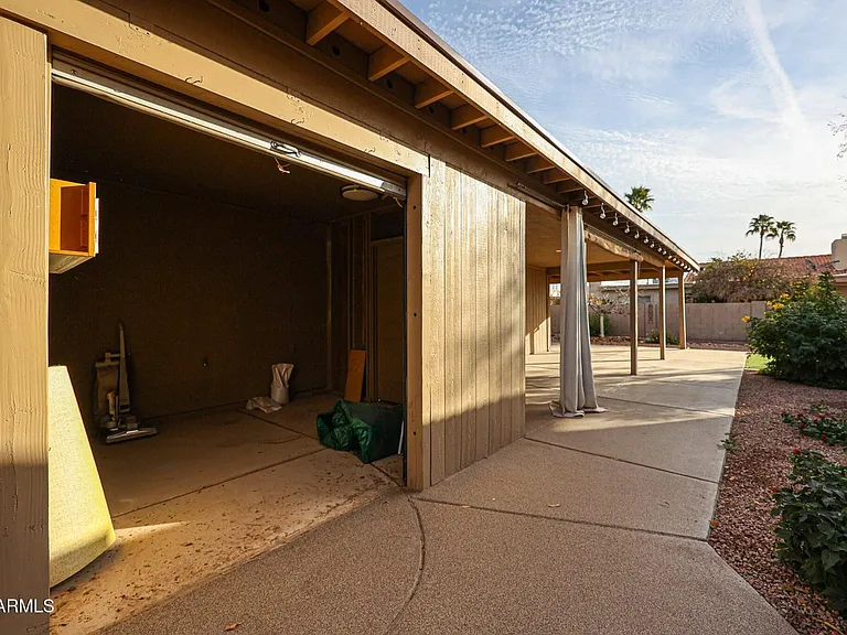 26033 S Hollygreen Dr — Photo 48