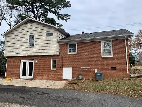 7116 Idlewild Rd Photo 1