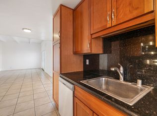 2080 S Camino Real APT 1, Palm Springs, CA 92264