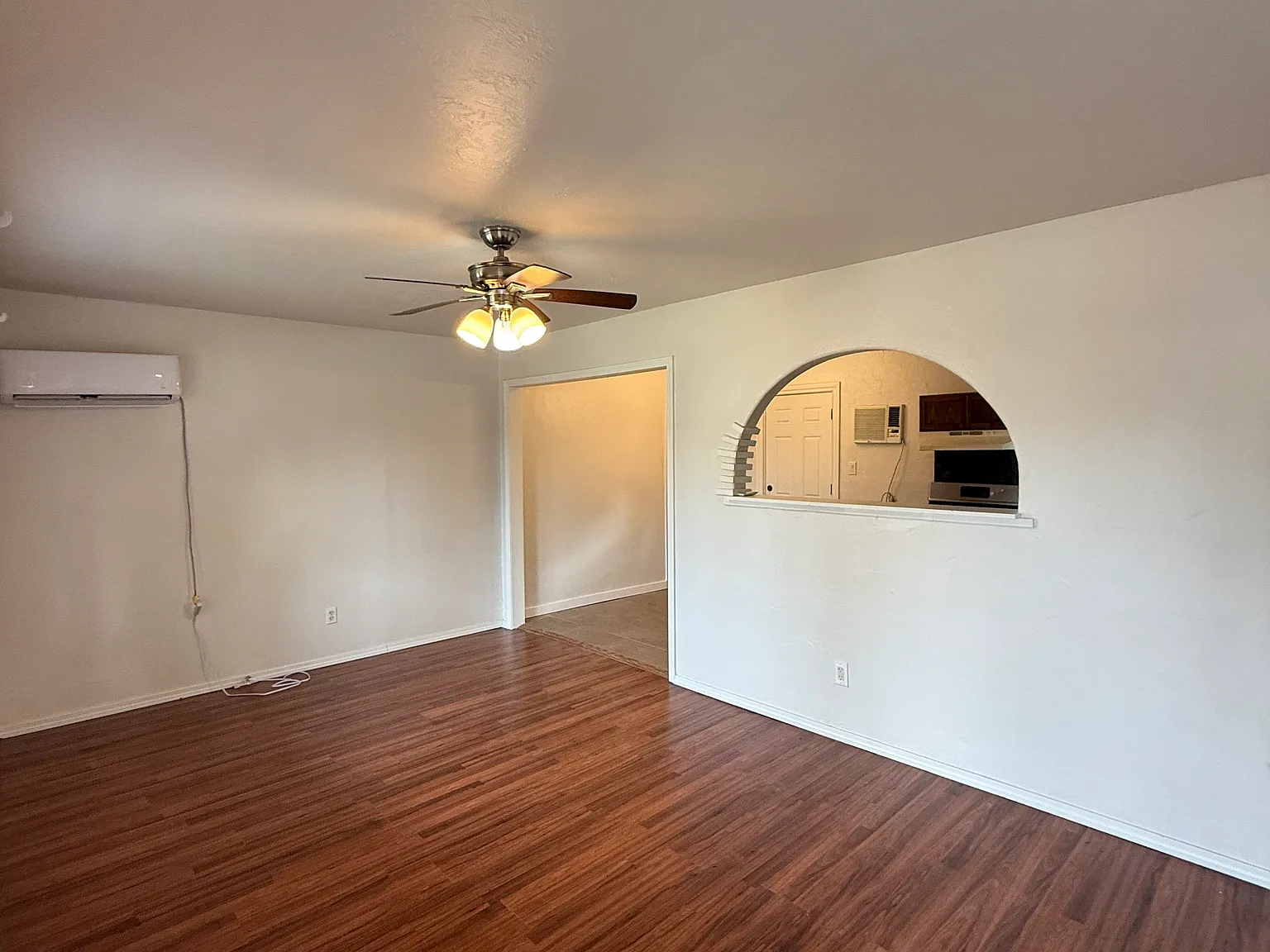 4 bed, 1296 sqft, $1,275 — Photo 3