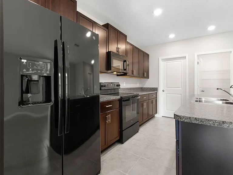 951 Olive Conch St — Photo 6