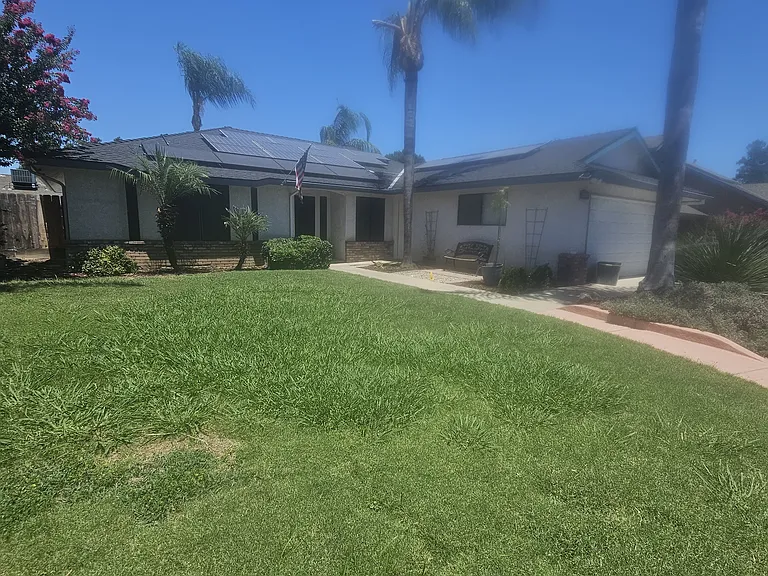 5823 E Washington Ave — Photo 3