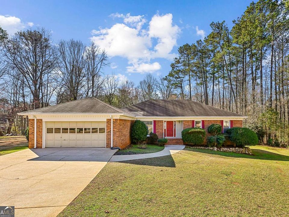 1st image of 606 Camary Ct SE