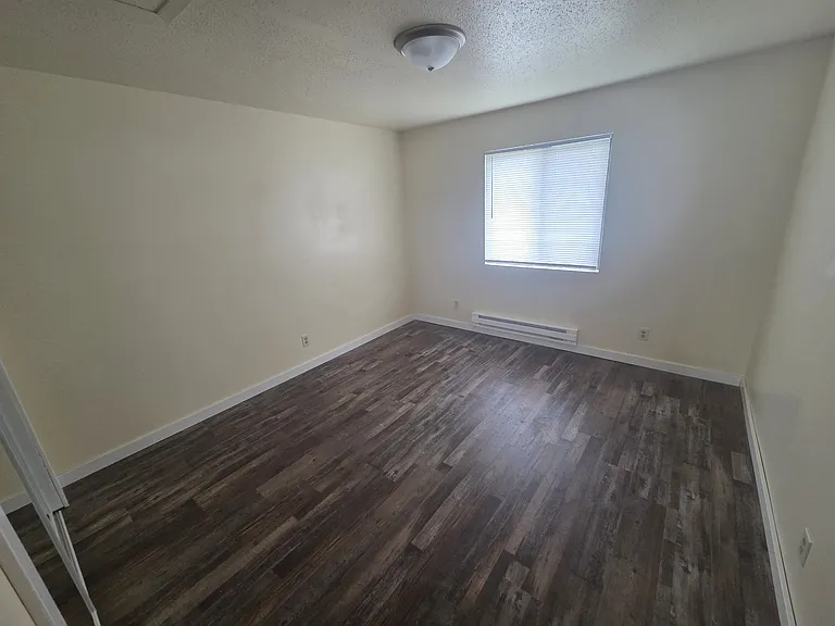 906 Hill St #109 — Photo 13