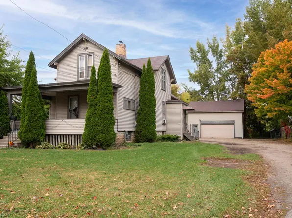 506 W New York Ave, Oshkosh, WI 54901