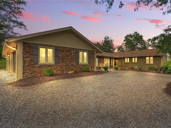 251 Myers Ln, Allison Park, PA 15101