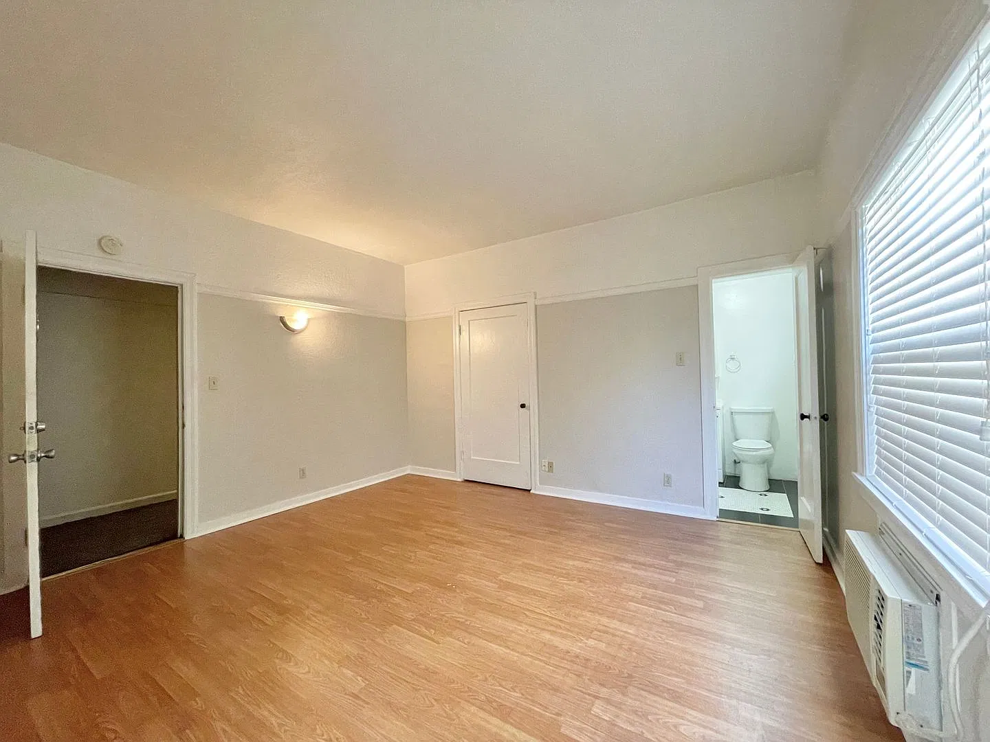 1410 G Street — Photo 2