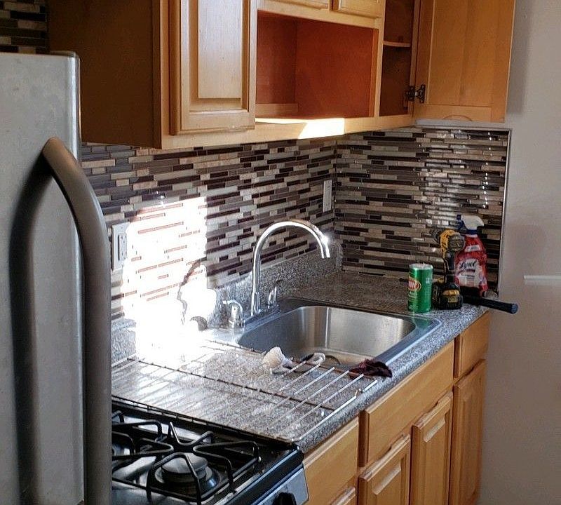 2nd image of 2108 Chatterton Ave APT 1C