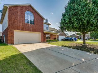 9853 Stoney Bridge Rd, Fort Worth, TX 76108