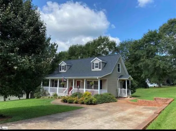 200 Dean St, Pickens, SC 29671