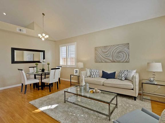 3rd image of 1319 Chessington Dr