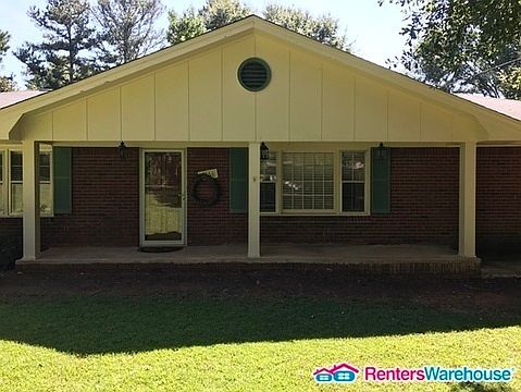 2nd image of 2430 Durmire Ln NE