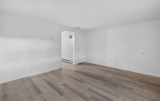 2 bed, 896 sqft, $1,700 — Photo 4