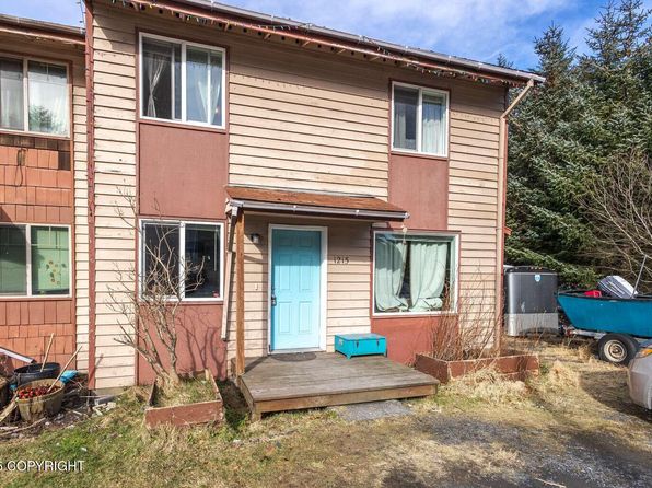 1215 Selief Ln, Kodiak, AK 99615