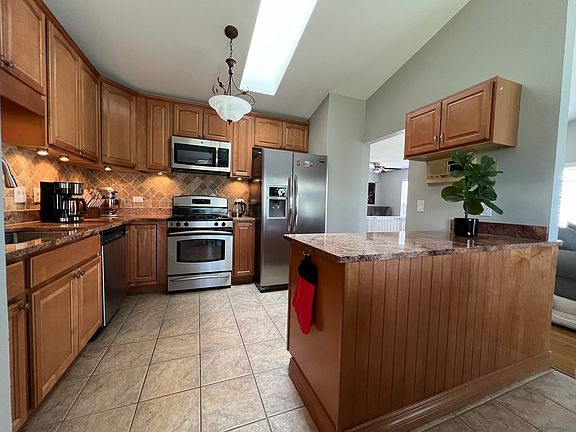 5th image of 2733 S Embers Ln #B